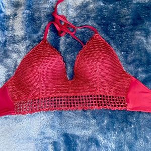 Super cute ribbed/knit top I loved it so much but it doesn’t fit me anymore..